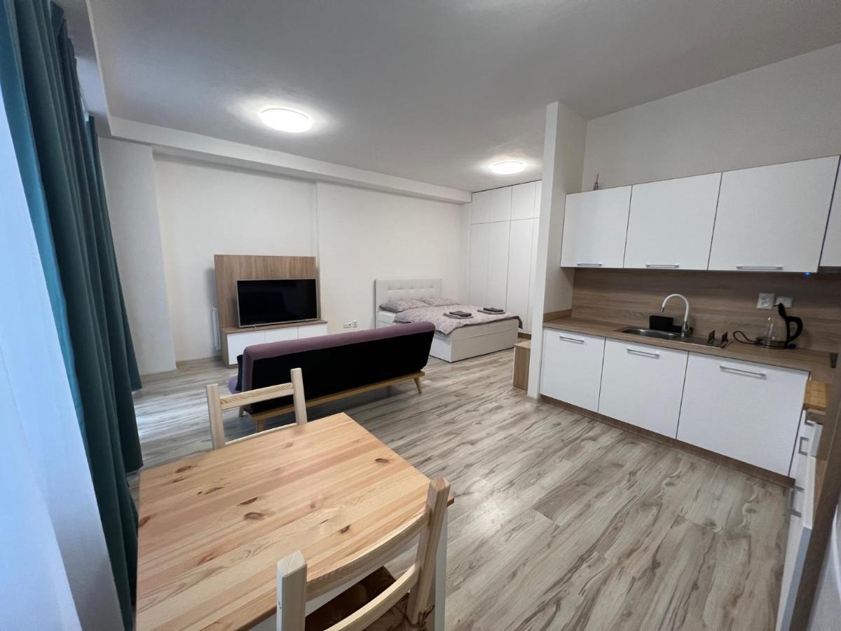 Apartman Liptov Np14 Liptovský Mikuláš エクステリア 写真